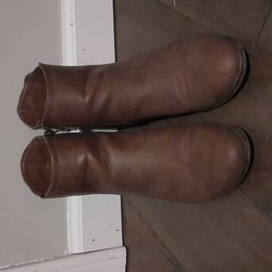 Limelight Brown Womens Booties